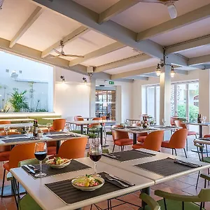 **** Hotel Oassium At Estival Park Spain